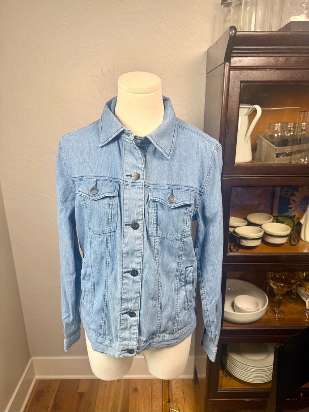 Faherty Light Wash 100% Cotton Denim Jacket Size S